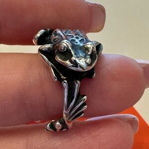 ** RETIRED James Avery Frog Ring **